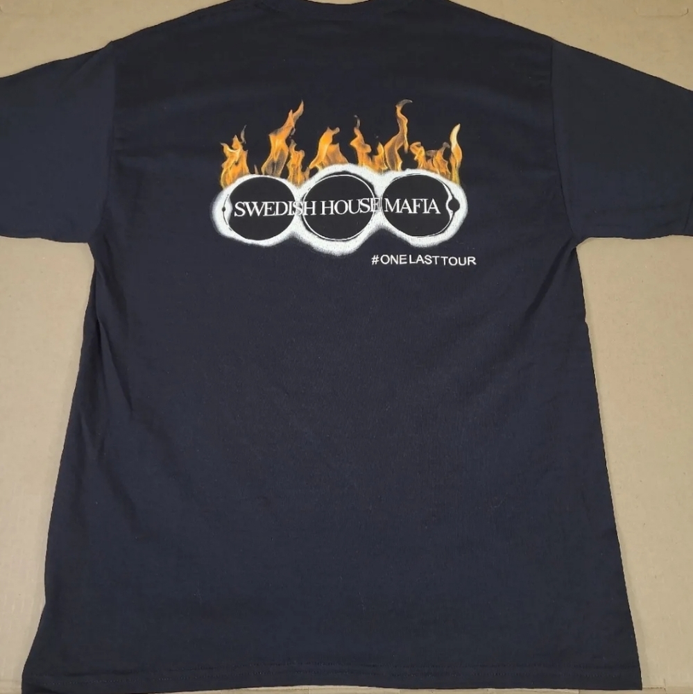 Vntg Y2K 2012-2013 Swedish House Mafia  Pyro Stage Crew EDM One Last Tour Shirt‎ - Picture 7 of 10